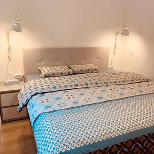 In Beggen House - In Homestay